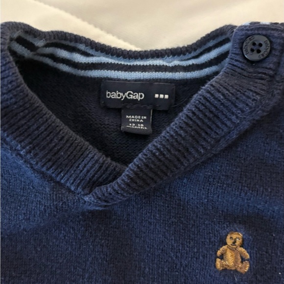 GAP Dark Blue Crewneck Sweater for toddlers - Picture 2 of 2